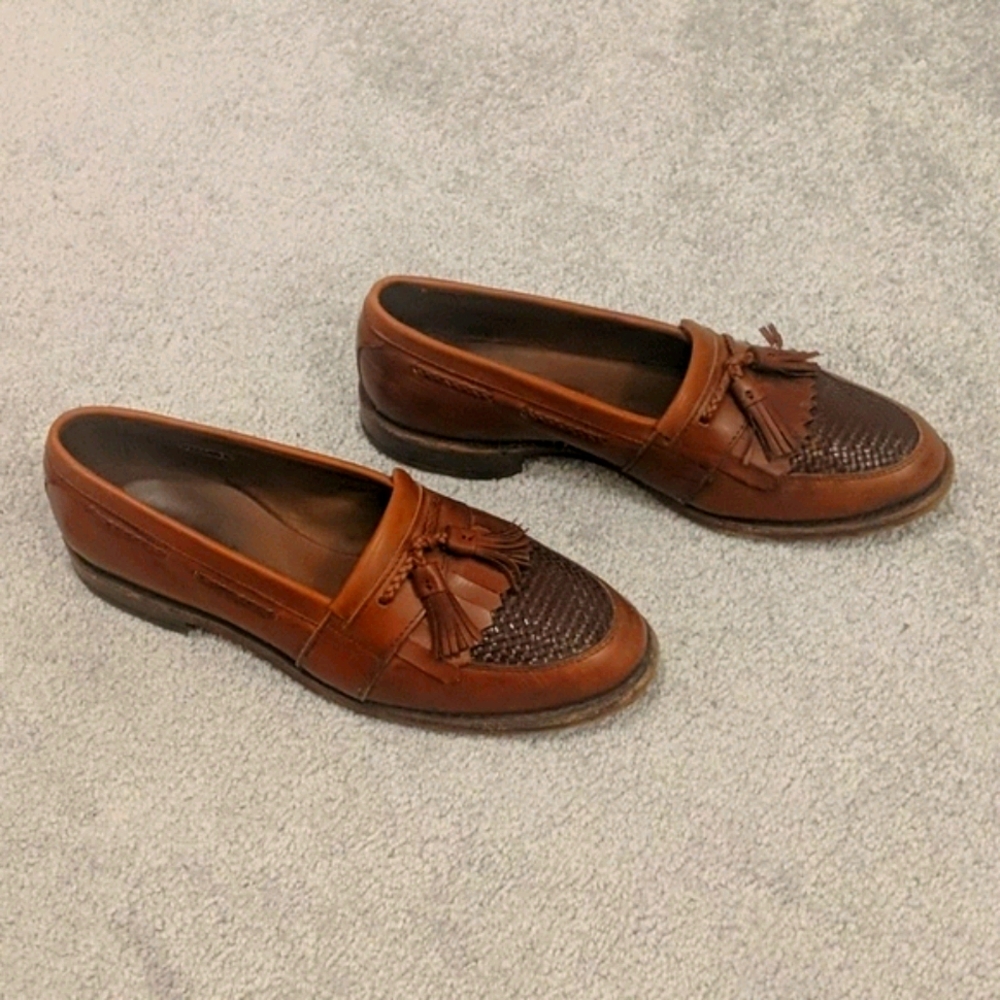 Allen Edmonds - Picture 3 of 5